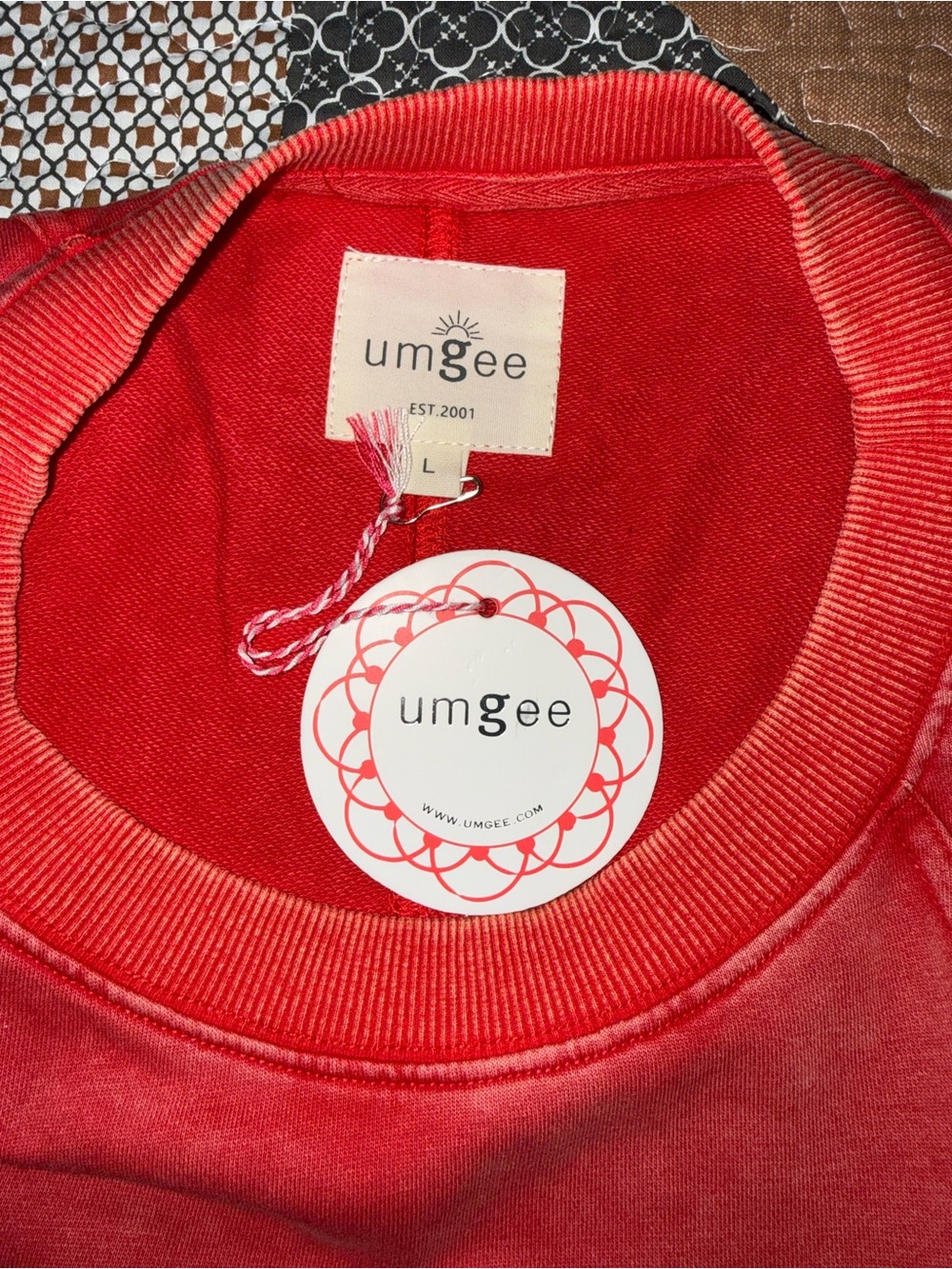 Umgee Red Sleeveless Sweatshirt Top - Picture 3 of 6